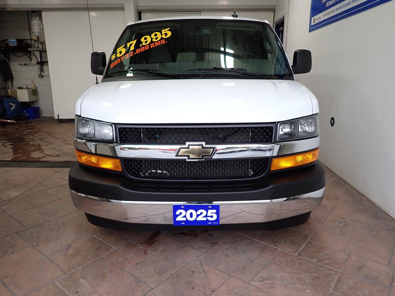 2025 Chevrolet Express Passenger LS RWD 3500 12 PASS Photo