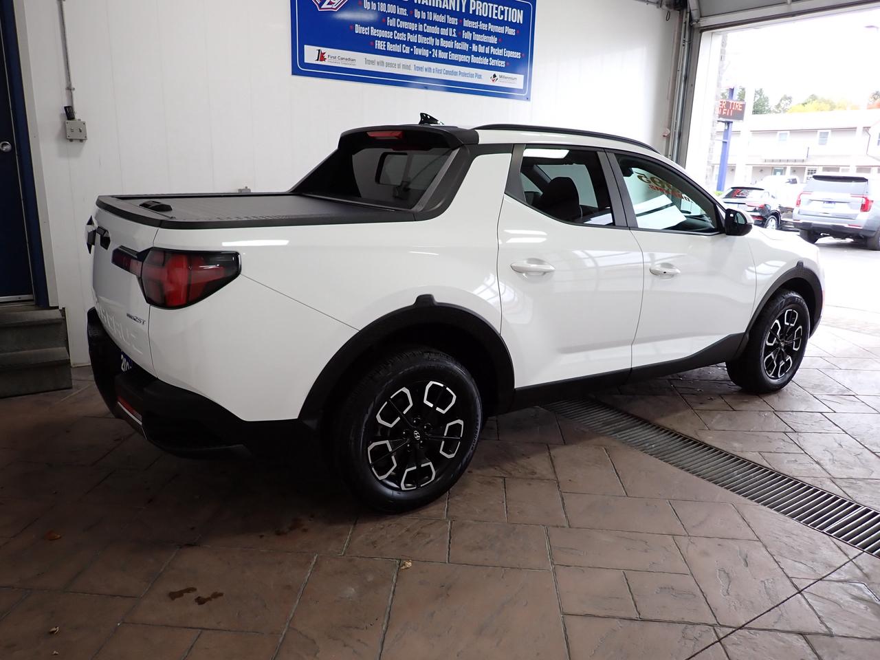 2024 Hyundai Santa Cruz Preferred AWD NAVI 4DR Photo1