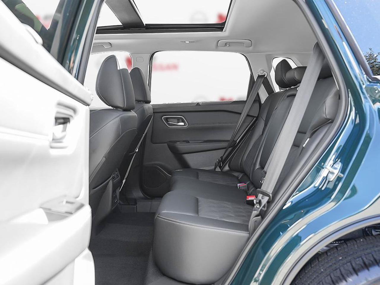 2026 Nissan Rogue Platinum Photo