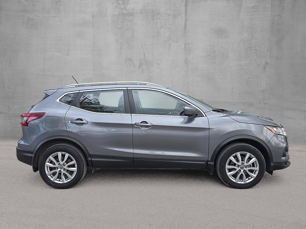2023 Nissan Qashqai SV AWD | Heated Seats | Apple Car Play | Camera | Photo