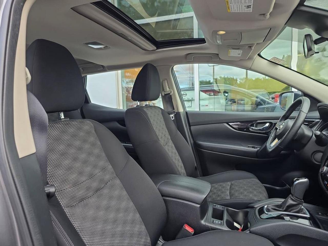 2023 Nissan Qashqai SV AWD | Heated Seats | Apple Car Play | Camera | Photo