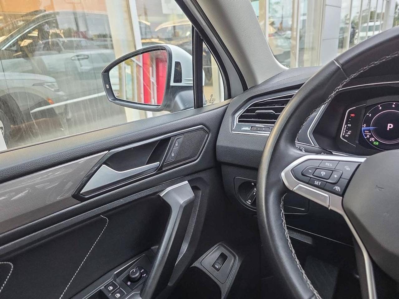 2024 Volkswagen Tiguan Comfortline 4MOTION | Apple Car Play | Android Auto | Heated Seats | Photo
