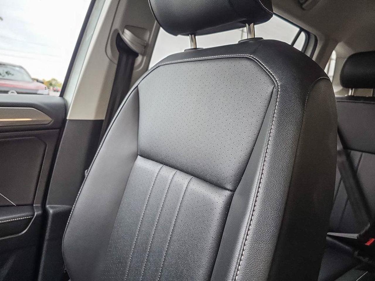 2024 Volkswagen Tiguan Comfortline 4MOTION | Apple Car Play | Android Auto | Heated Seats | Photo