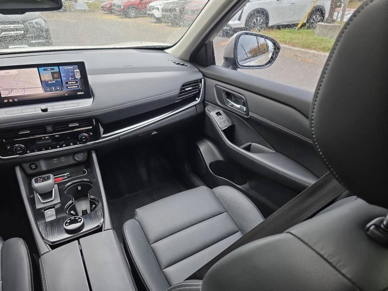 2024 Nissan Rogue SL Photo