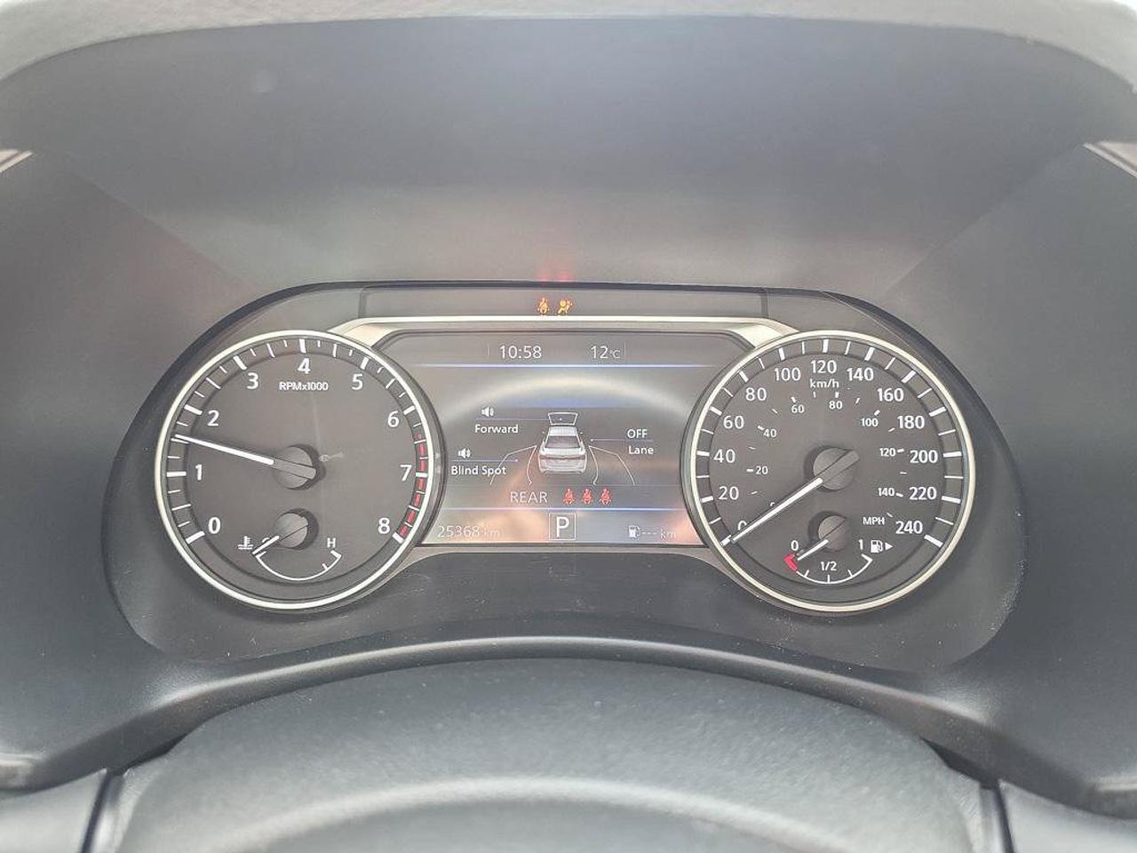 2024 Nissan Sentra SV Photo