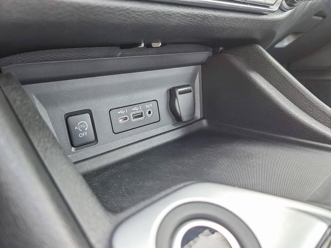 2024 Nissan Sentra SV Photo