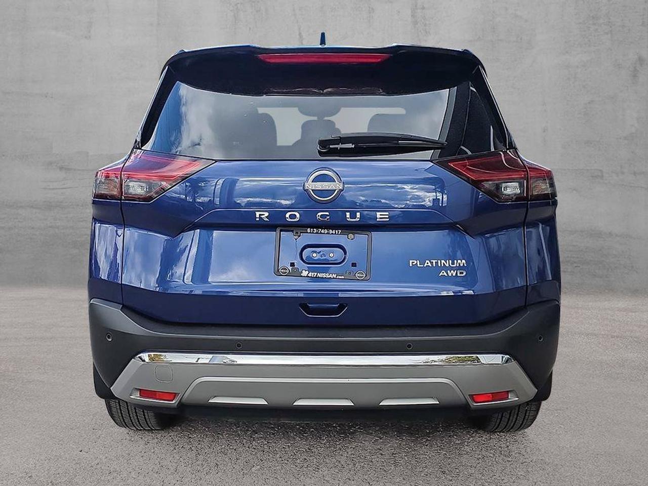 2023 Nissan Rogue Platinum Photo3