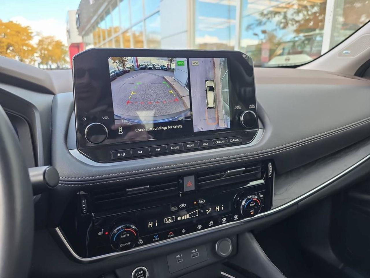 2023 Nissan Rogue Platinum Photo