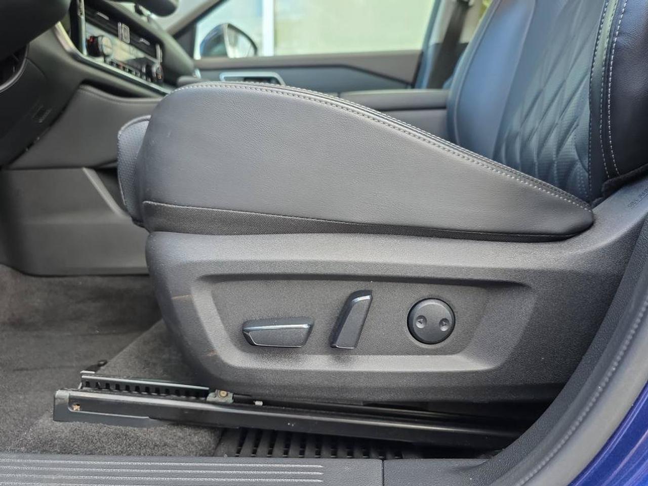 2023 Nissan Rogue Platinum Photo