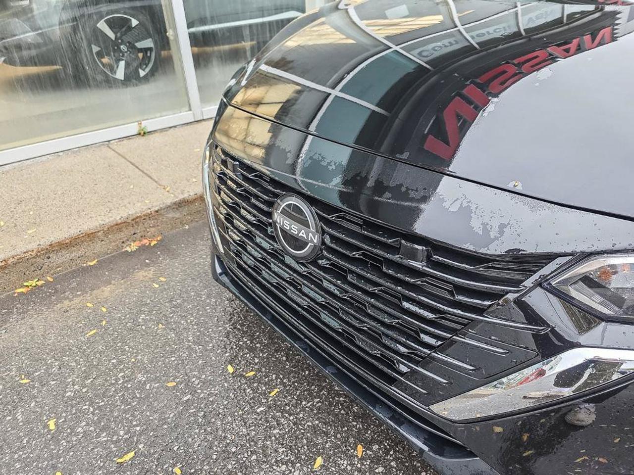 2024 Nissan Sentra SV Photo