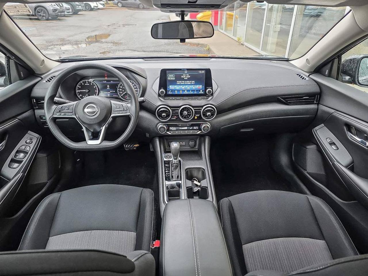 2024 Nissan Sentra SV Photo