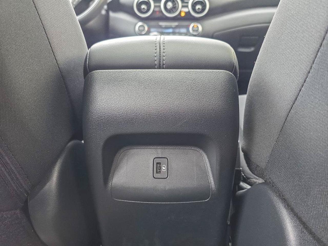 2024 Nissan Sentra SV Photo