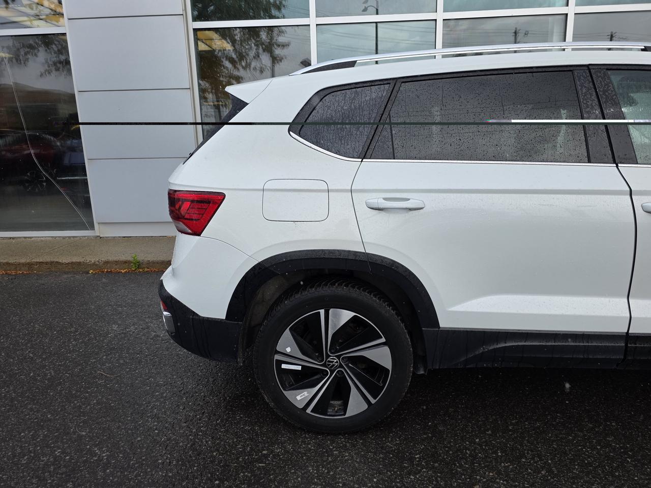 2024 Volkswagen Taos Comfortline 4MOTION | Apple Car Play | Android Auto | Photo