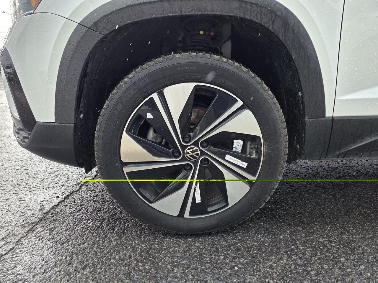 2024 Volkswagen Taos Comfortline 4MOTION | Apple Car Play | Android Auto | Photo