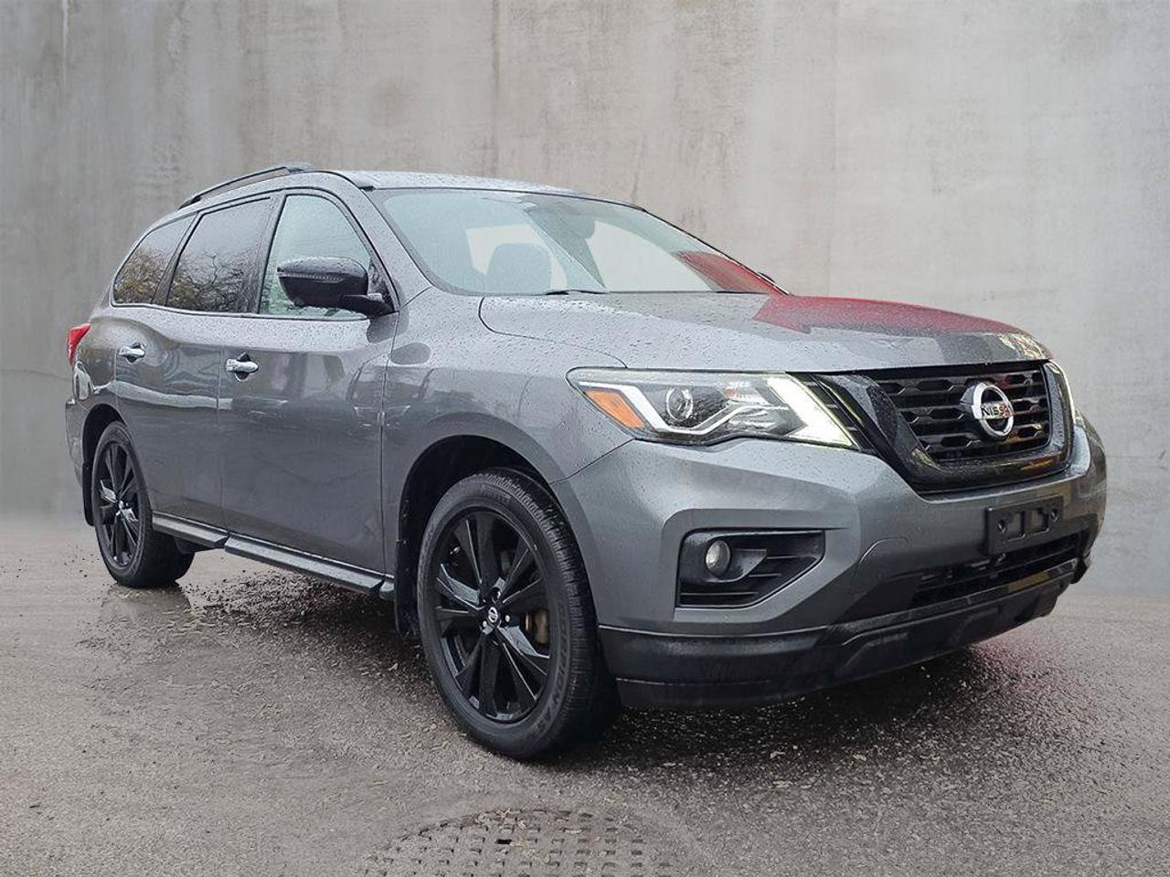 2018 Nissan Pathfinder SL Midnight Edition | 7 Seats | 3rd Row | Heated Seats | Photo