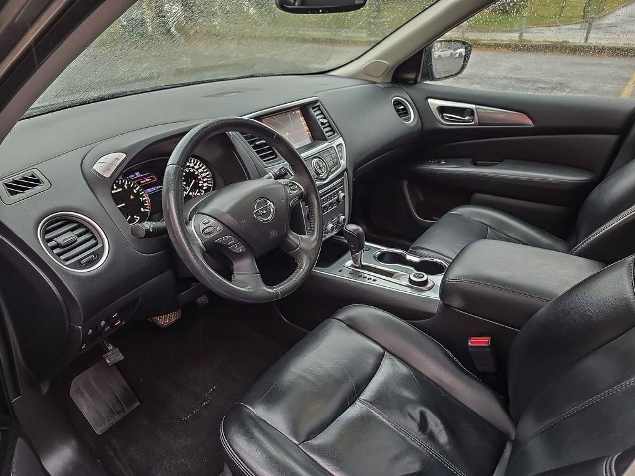 2018 Nissan Pathfinder SL Midnight Edition | 7 Seats | 3rd Row | Heated Seats | Photo