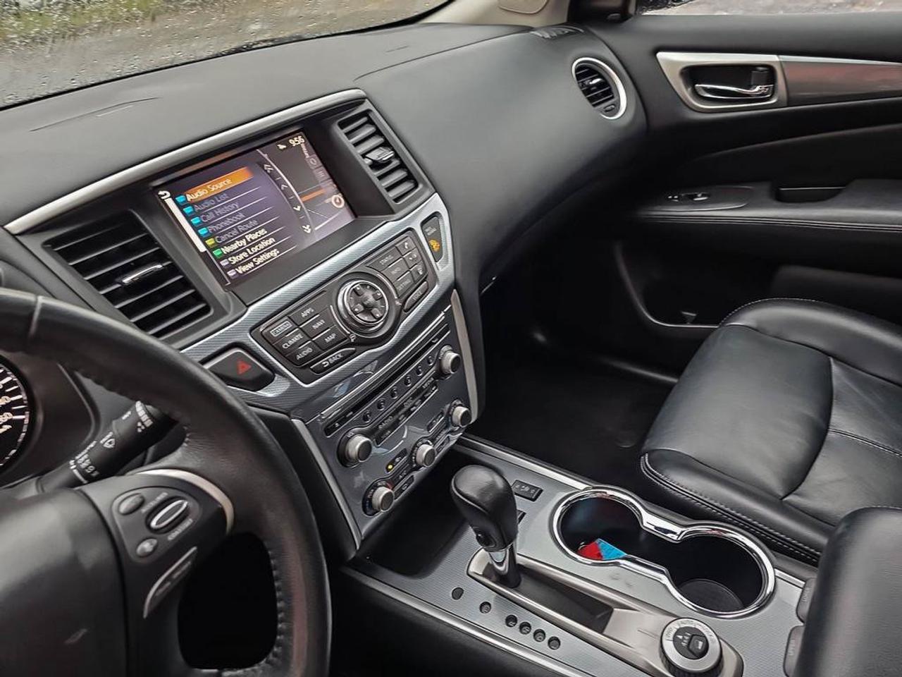 2018 Nissan Pathfinder SL Midnight Edition | 7 Seats | 3rd Row | Heated Seats | Photo