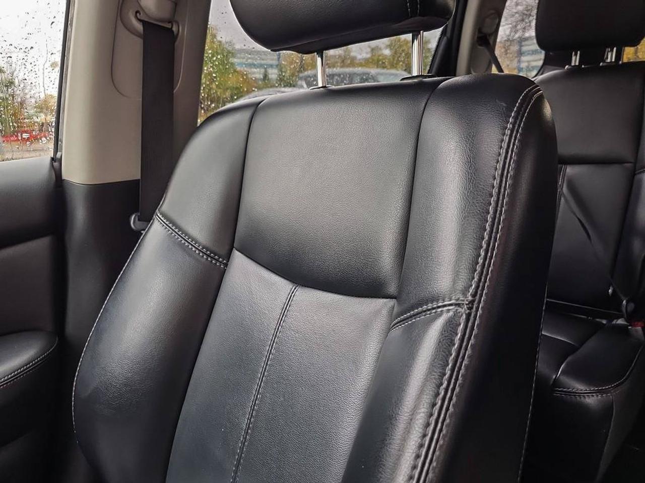 2018 Nissan Pathfinder SL Midnight Edition | 7 Seats | 3rd Row | Heated Seats | Photo