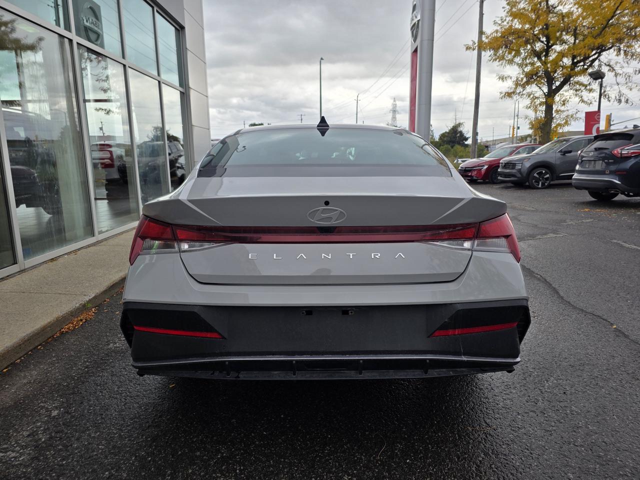 2024 Hyundai Elantra Preferred | Apple Car Play | Android Auto | Heated Seats | Photo