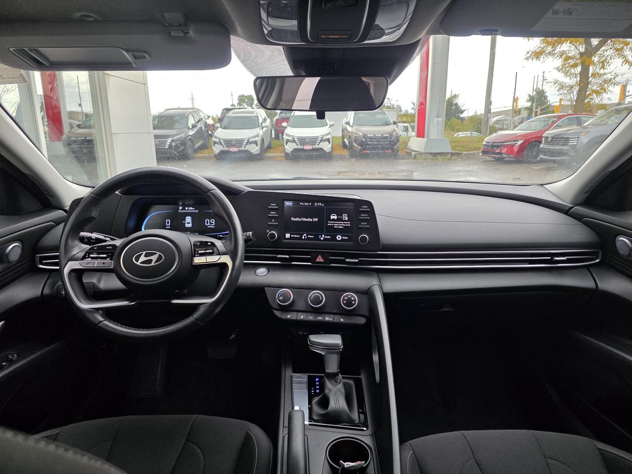 2024 Hyundai Elantra Preferred | Apple Car Play | Android Auto | Heated Seats | Photo