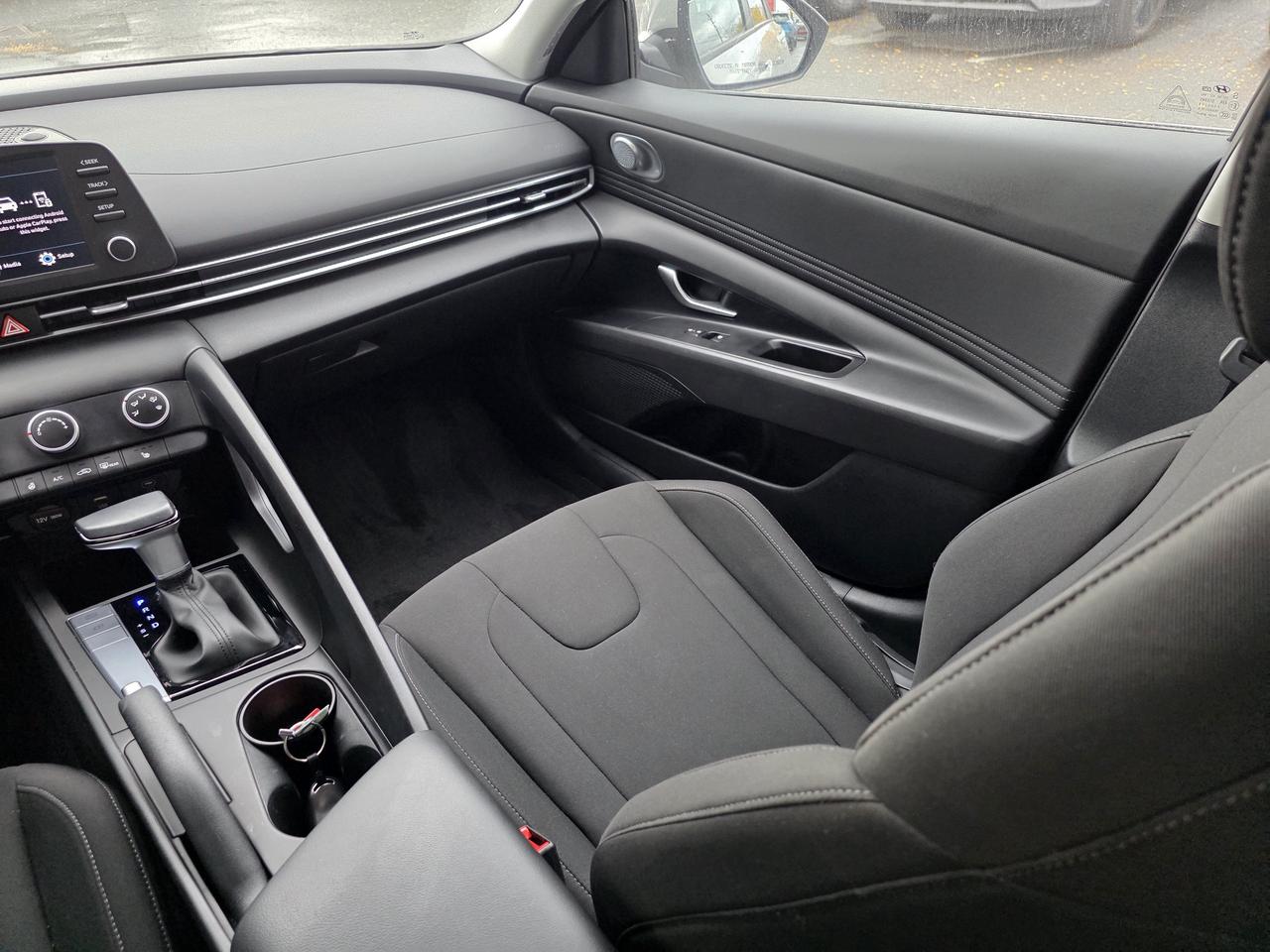 2024 Hyundai Elantra Preferred | Apple Car Play | Android Auto | Heated Seats | Photo