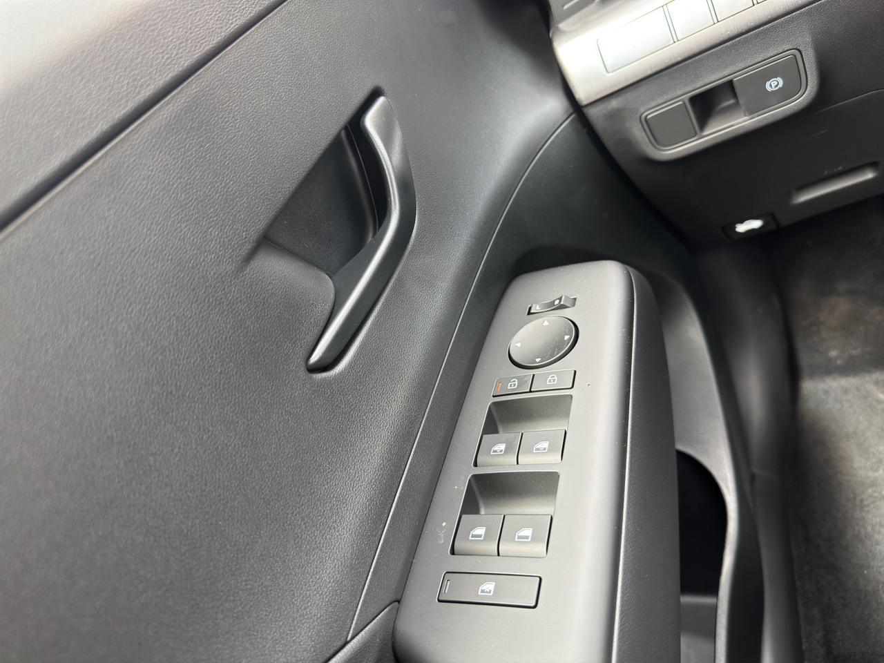 2027 Hyundai KONA Preferred Photo
