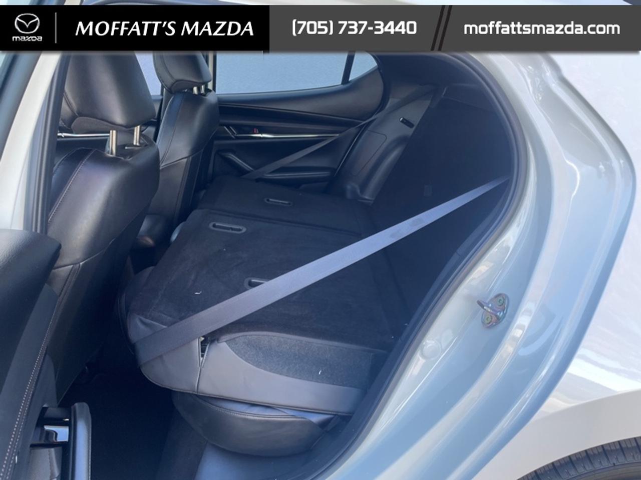 2025 Mazda Mazda3 Sport GS Photo