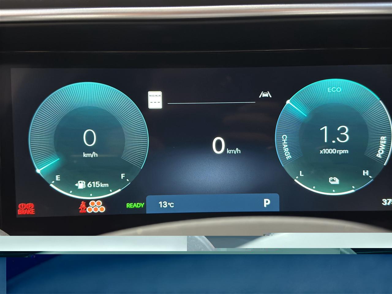 2027 Hyundai Palisade Hybrid Luxury Photo