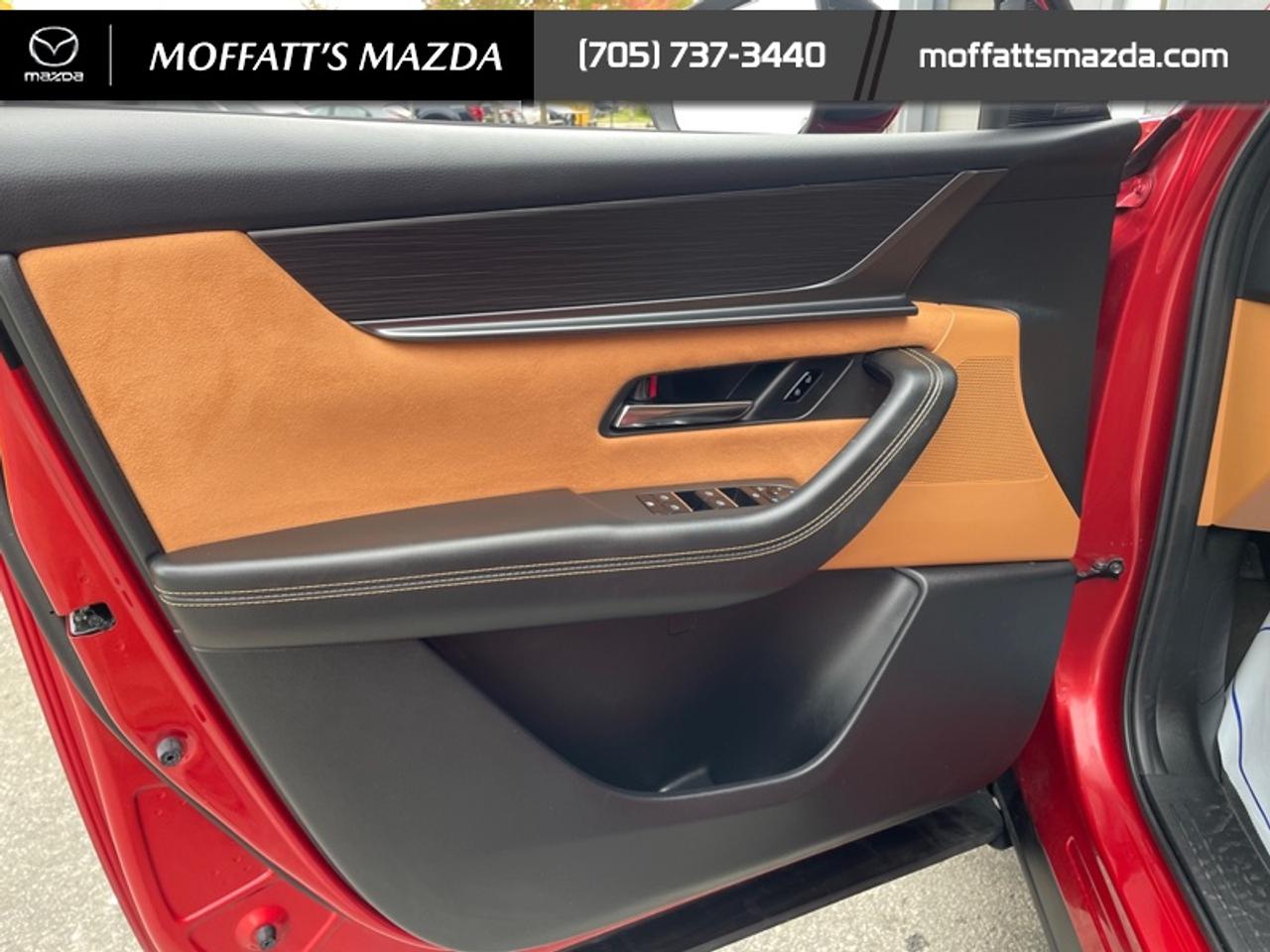 2025 Mazda CX-70 MHEV Signature Photo