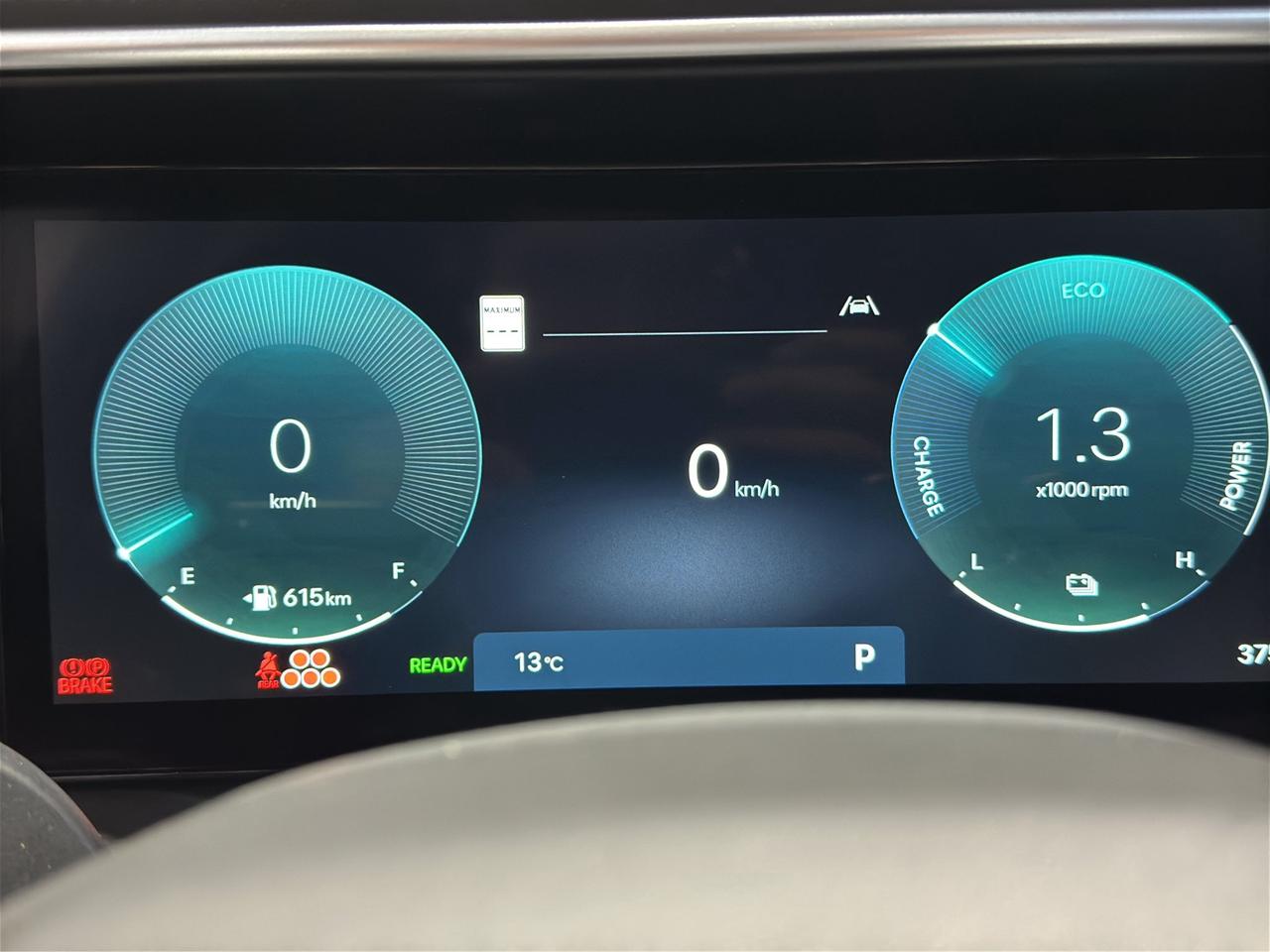 2027 Hyundai Palisade Hybrid Luxury Photo