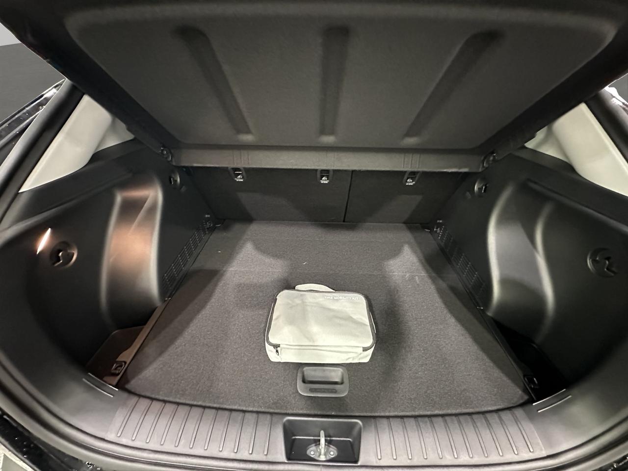 2027 Hyundai KONA electric Preferred Photo