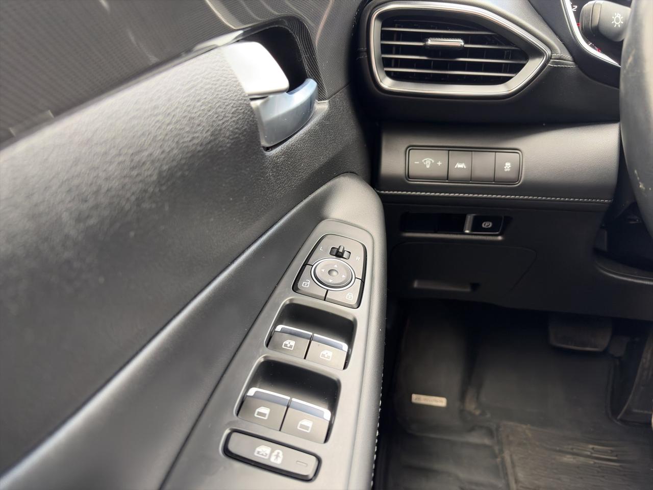2023 Hyundai Santa Fe Preferred AWD w/ Trend Package | Panoramic Sunroof | Heated Steering Wheel | Lane Keeping Assist Photo