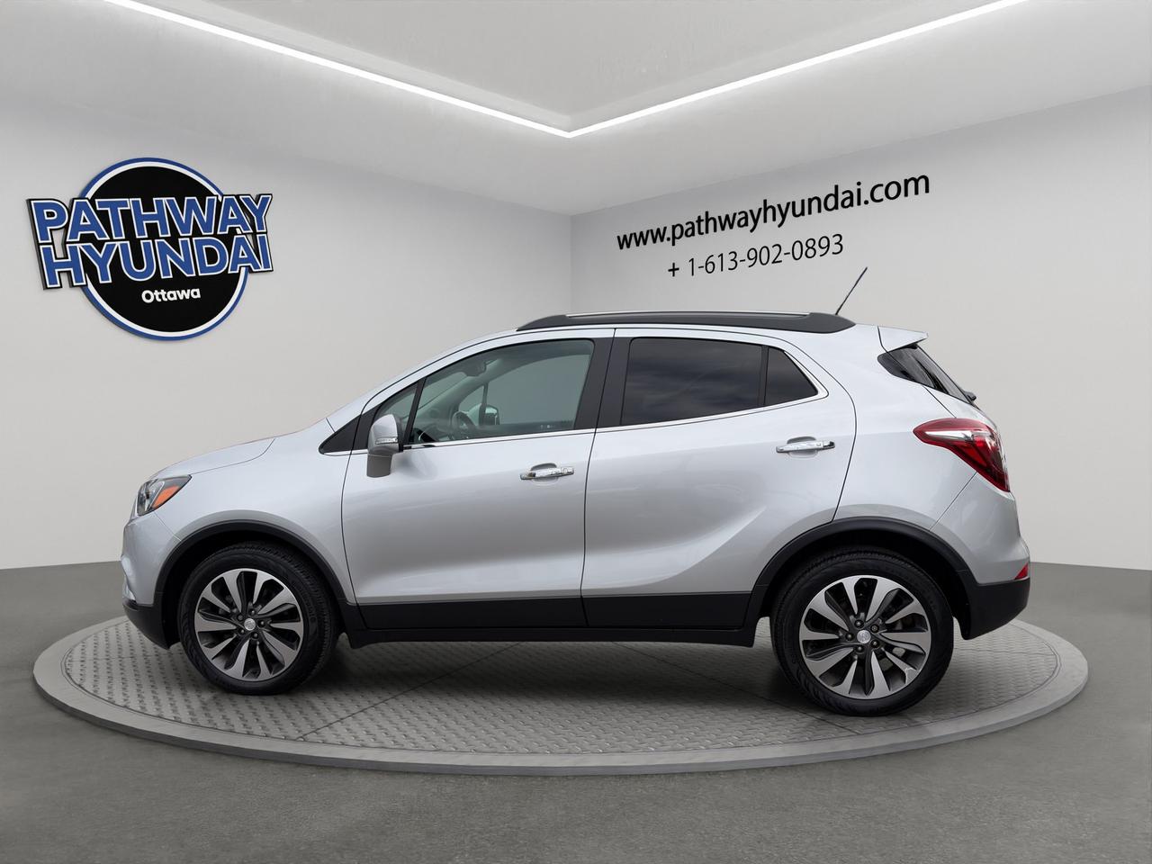 2018 Buick Encore Essence | Cross-Traffic Alert | Blind Spot Monitor | Navigation System | Cruise Control Photo