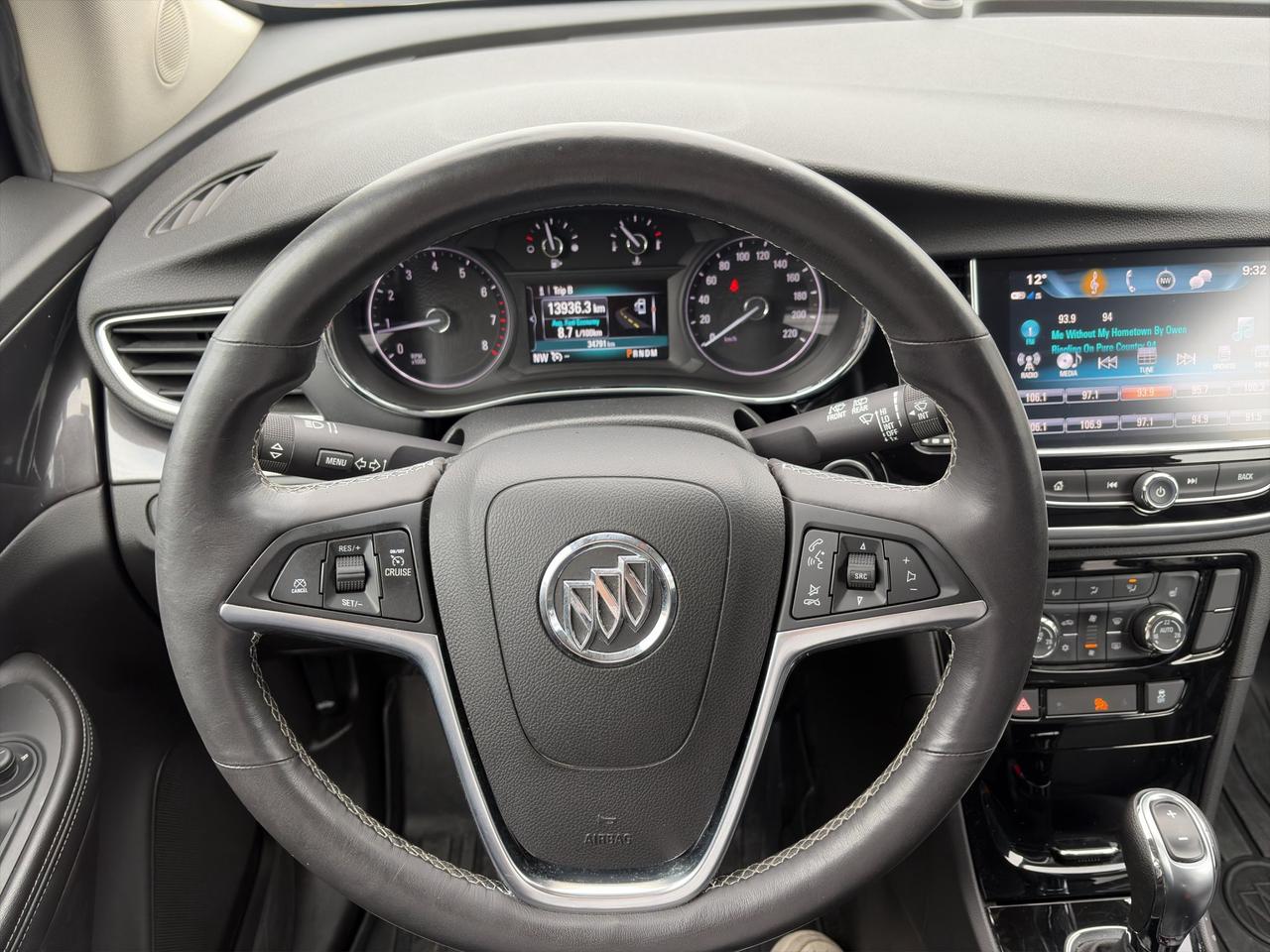 2018 Buick Encore Essence | Cross-Traffic Alert | Blind Spot Monitor | Navigation System | Cruise Control Photo