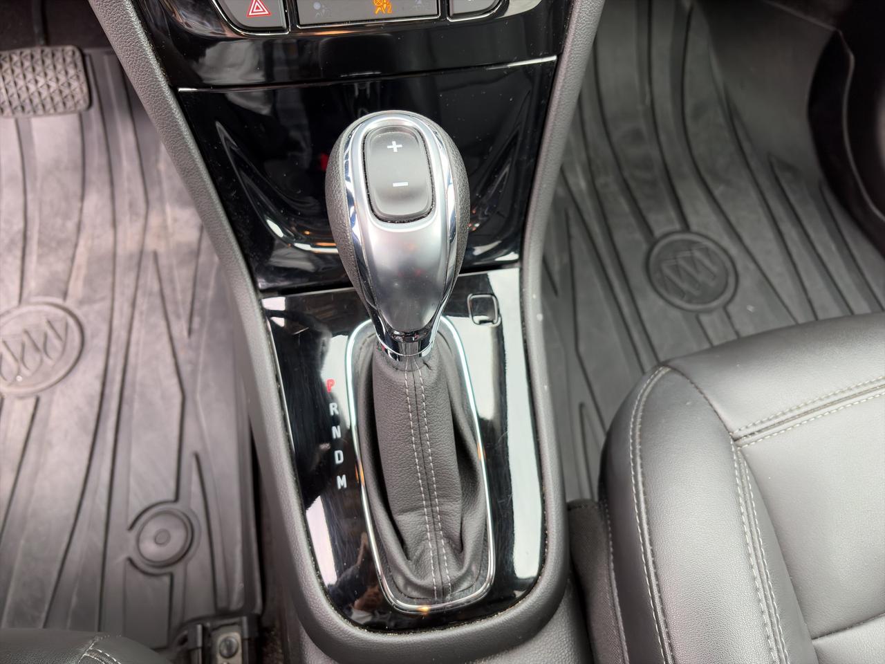 2018 Buick Encore Essence | Cross-Traffic Alert | Blind Spot Monitor | Navigation System | Cruise Control Photo