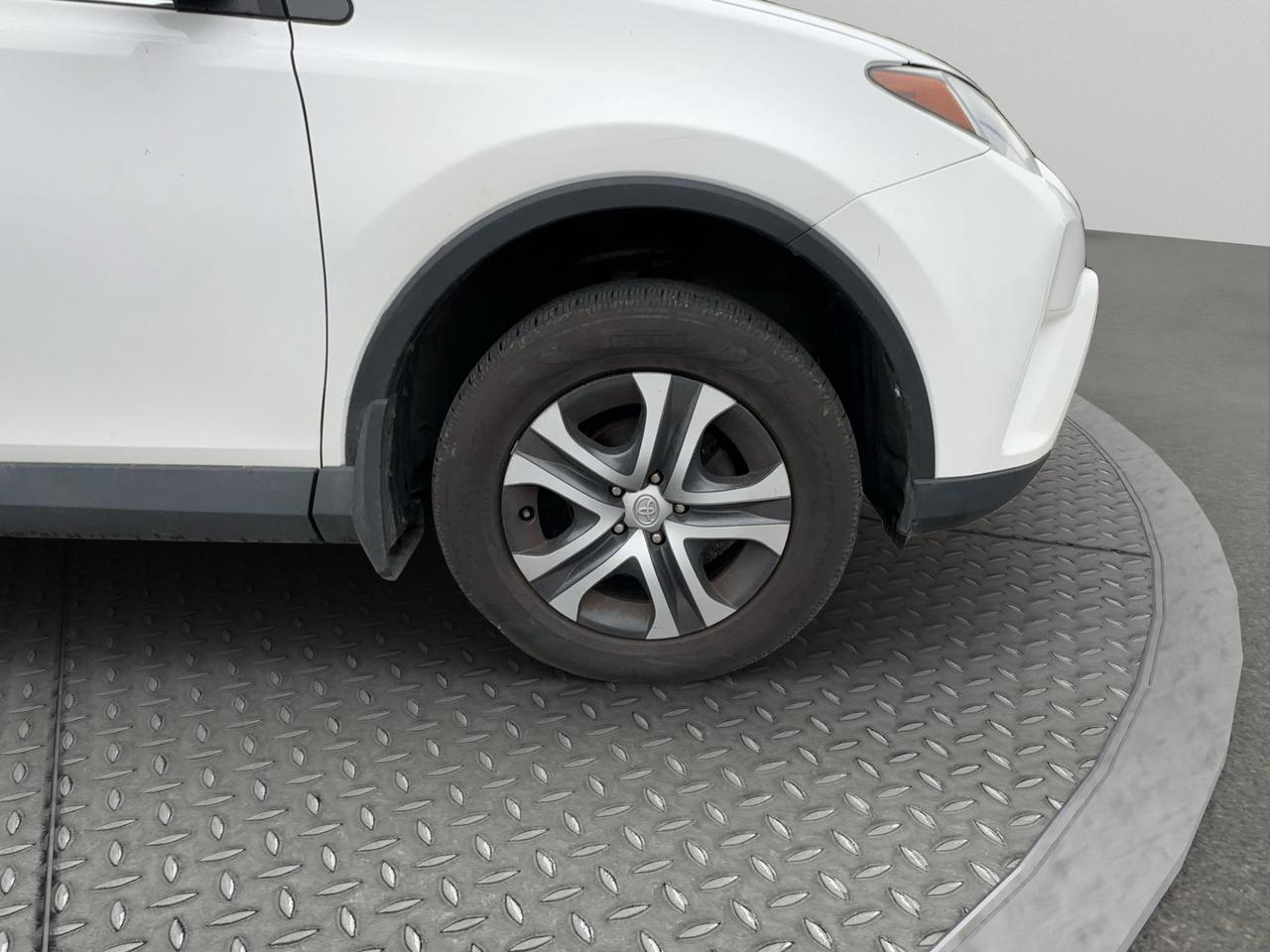 2017 Toyota RAV4 LE | Reverse Cam | Pre-Collision System | Lane Departure Alert Photo1