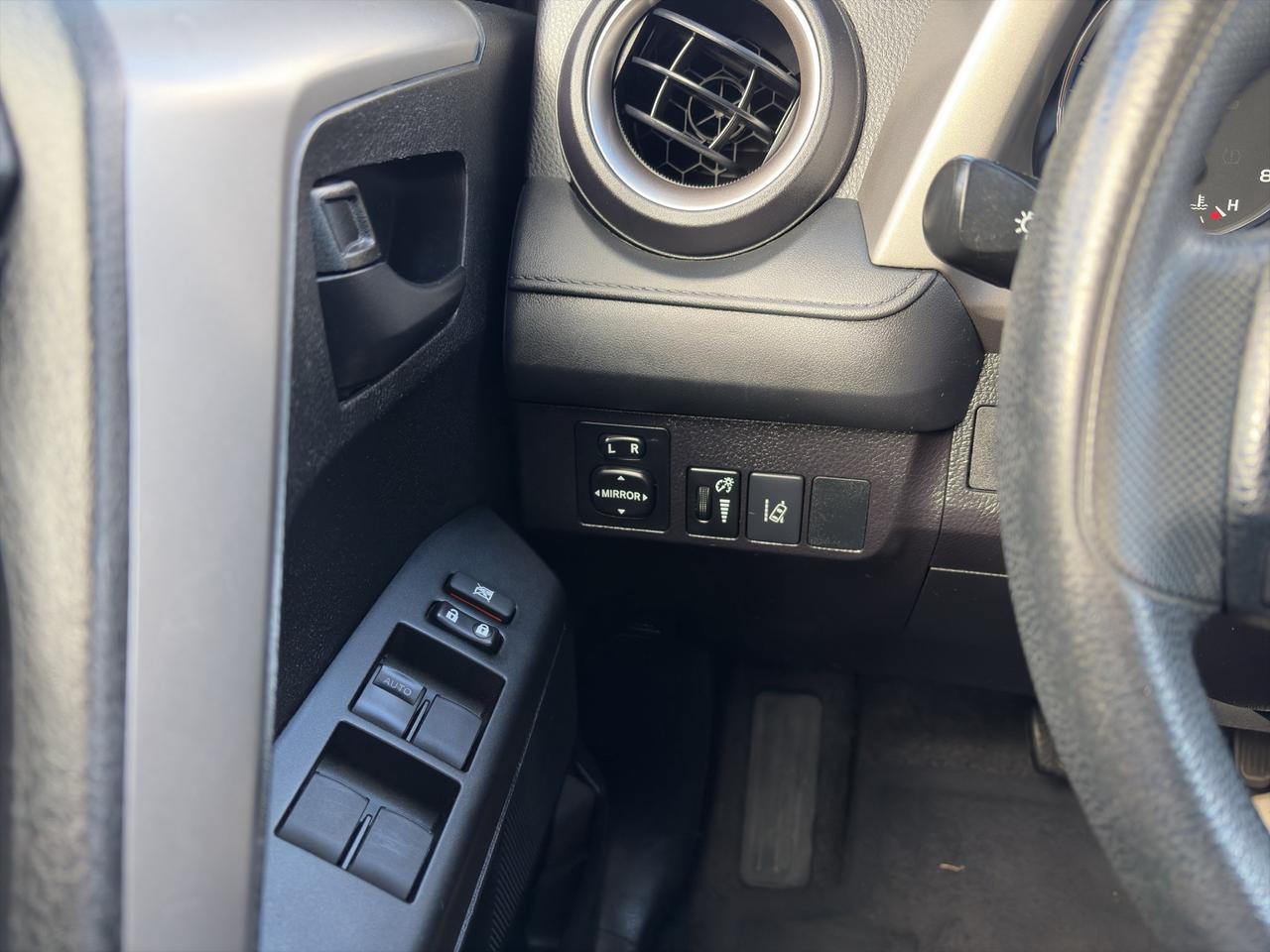 2017 Toyota RAV4 LE | Reverse Cam | Pre-Collision System | Lane Departure Alert Photo