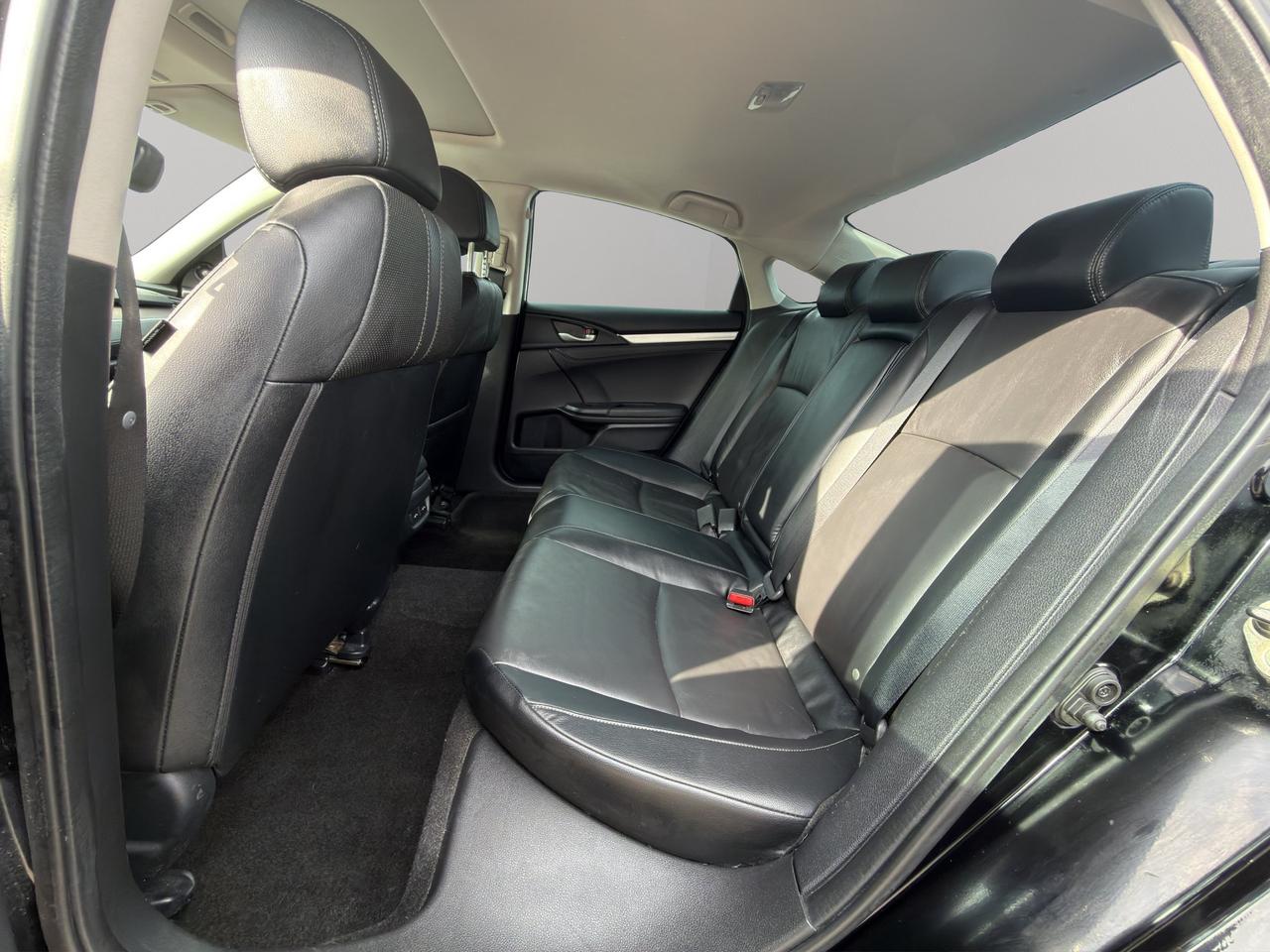 2017 Honda Civic Sedan Touring | Lane Keep Assist | Keyless Entry & Keyless Start Photo