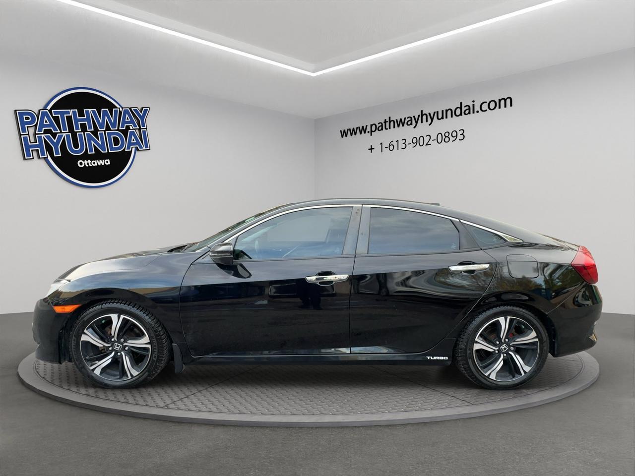 2017 Honda Civic Sedan Touring | Lane Keep Assist | Keyless Entry & Keyless Start Photo