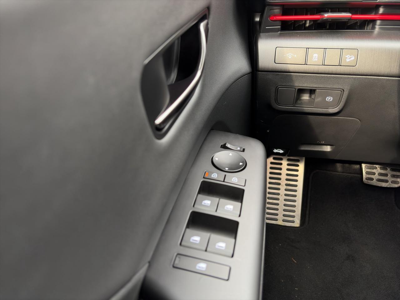 2024 Hyundai KONA N Line | All-Wheel Drive | Cross-Traffic Alert | Adaptive Cruise Control | Blind Spot Monitor | Photo