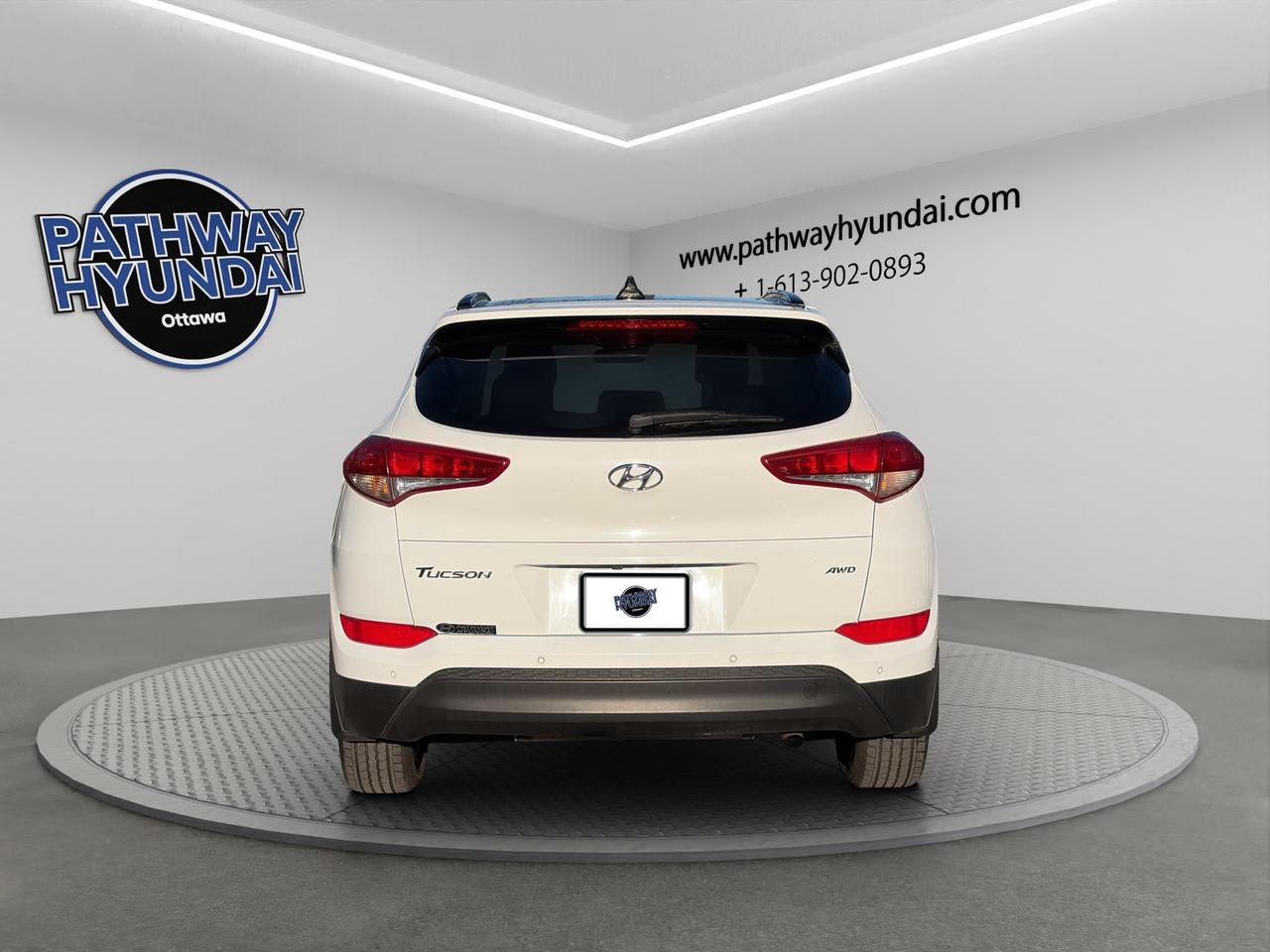 2017 Hyundai Tucson Luxury | Blind Sport Monitor | Rear Parking Aid | Cross-Traffic Alert | Keyless Entry Photo4