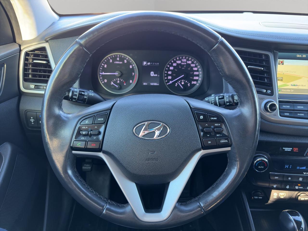 2017 Hyundai Tucson Luxury | Blind Sport Monitor | Rear Parking Aid | Cross-Traffic Alert | Keyless Entry Photo