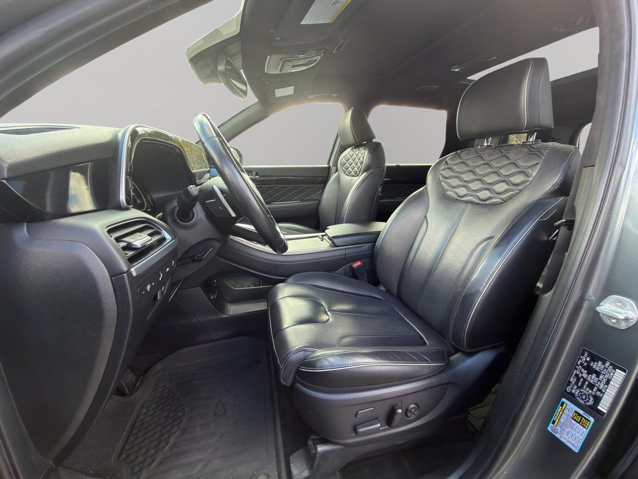 2022 Hyundai PALISADE Ultimate Calligraphy | Blind Spot Monitor | Lane Departure Warning | Adaptive Cruise Control | Photo