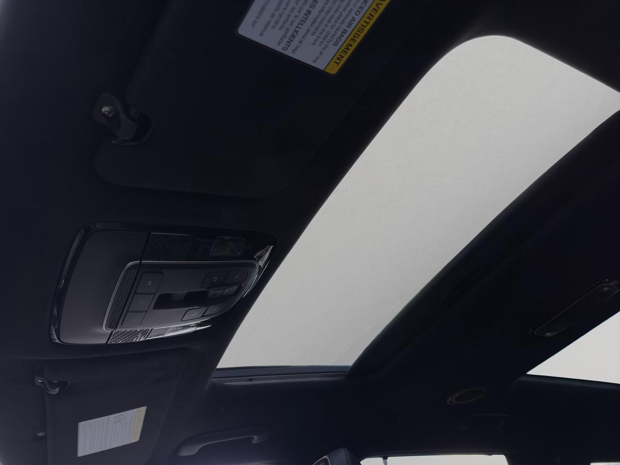 2022 Hyundai PALISADE Ultimate Calligraphy | Blind Spot Monitor | Lane Departure Warning | Adaptive Cruise Control | Photo