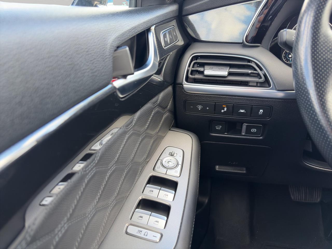 2022 Hyundai PALISADE Ultimate Calligraphy | Blind Spot Monitor | Lane Departure Warning | Adaptive Cruise Control | Photo