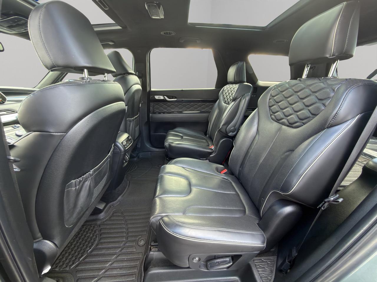2022 Hyundai PALISADE Ultimate Calligraphy | Blind Spot Monitor | Lane Departure Warning | Adaptive Cruise Control | Photo