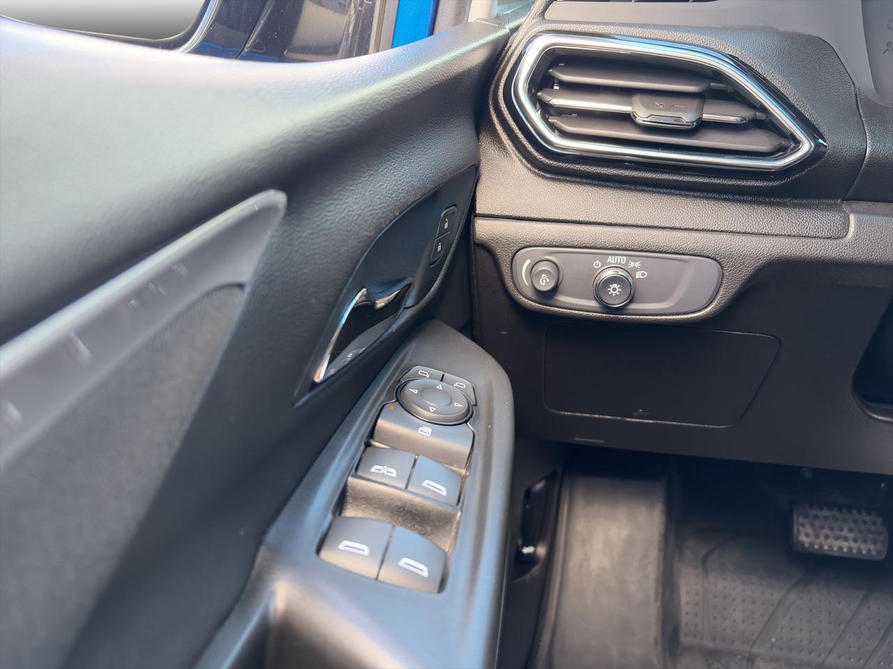 2023 Chevrolet Bolt EV 1LT | Lane Keep Assist | Lane Departure Warning | Cross Traffic Alert | Front Collison Warning Photo