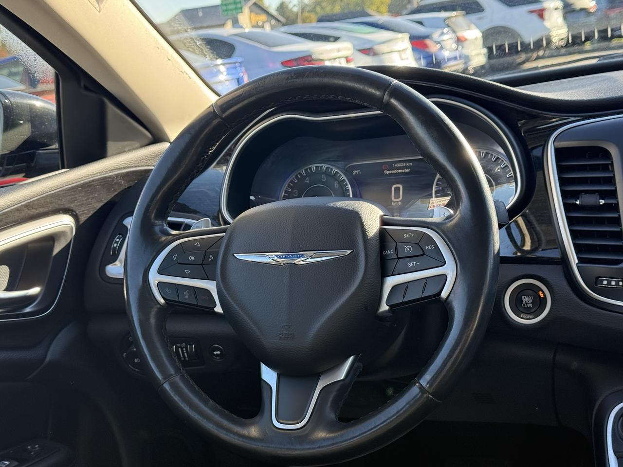 2016 Chrysler 200 C Photo