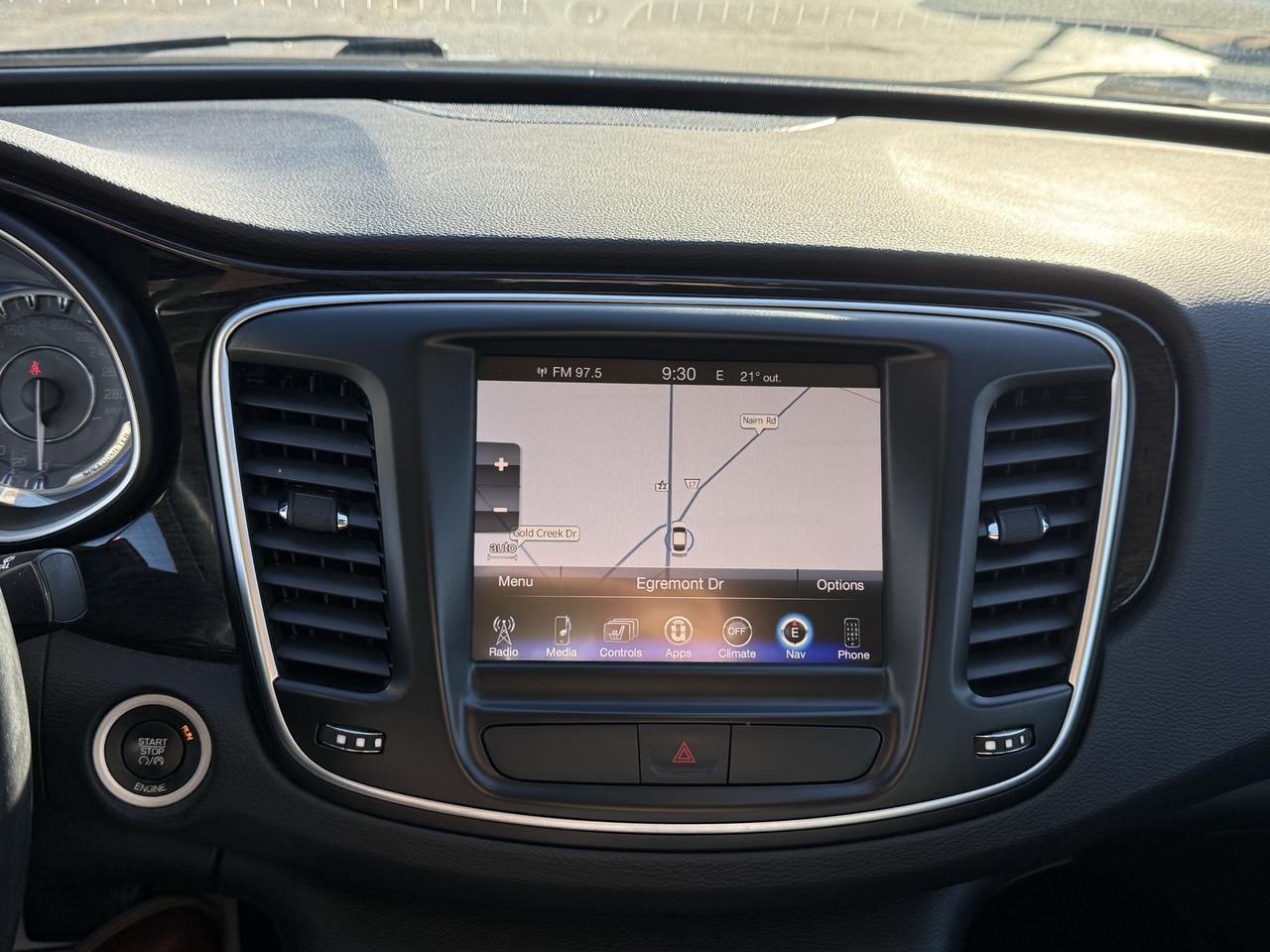 2016 Chrysler 200 C Photo