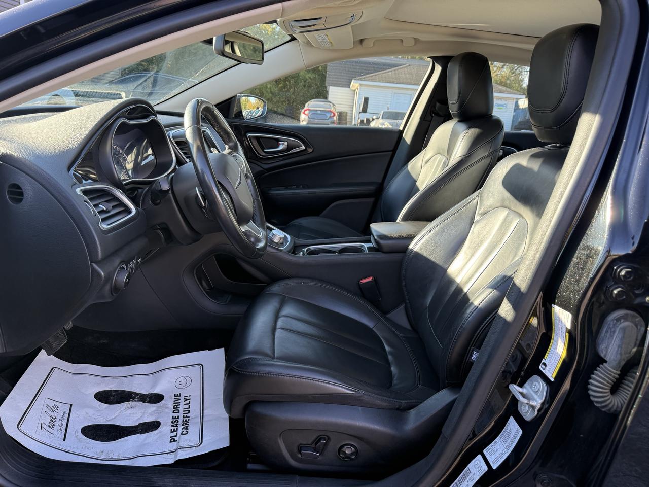 2016 Chrysler 200 C Photo